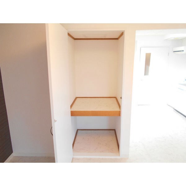 ルナグランス山鼻の物件内観写真