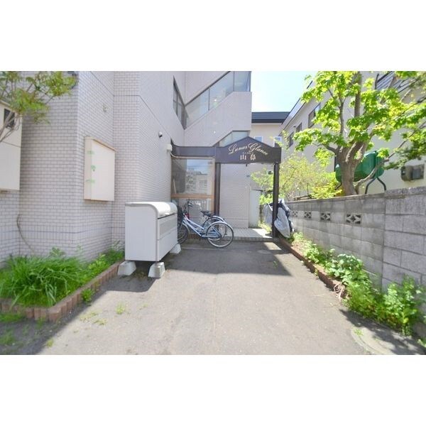 ルナグランス山鼻の物件内観写真