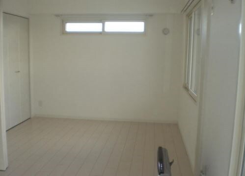 モルティーニ表参道の物件内観写真