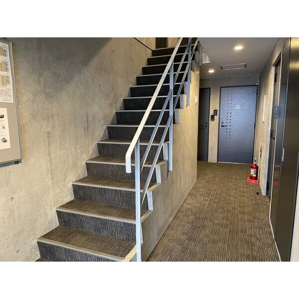 ビナーリオ旭山公園通の物件外観写真