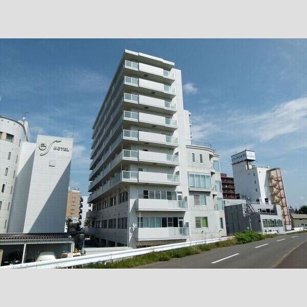 Ｌｅｎｎｏｎ　Ｔｅｒｒａｚａ６－３の物件外観写真