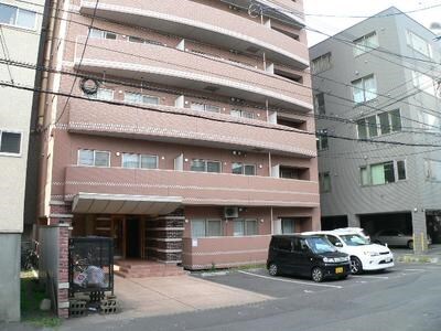 Flat　Carreraの物件外観写真