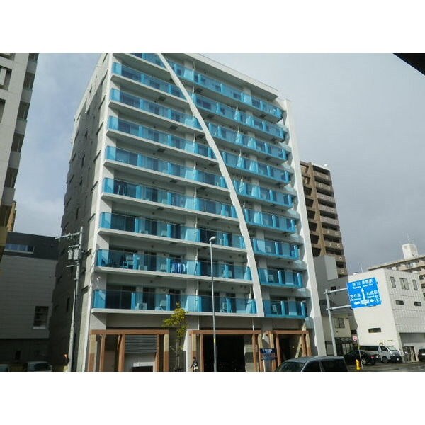 コローレ知事公館前の物件外観写真