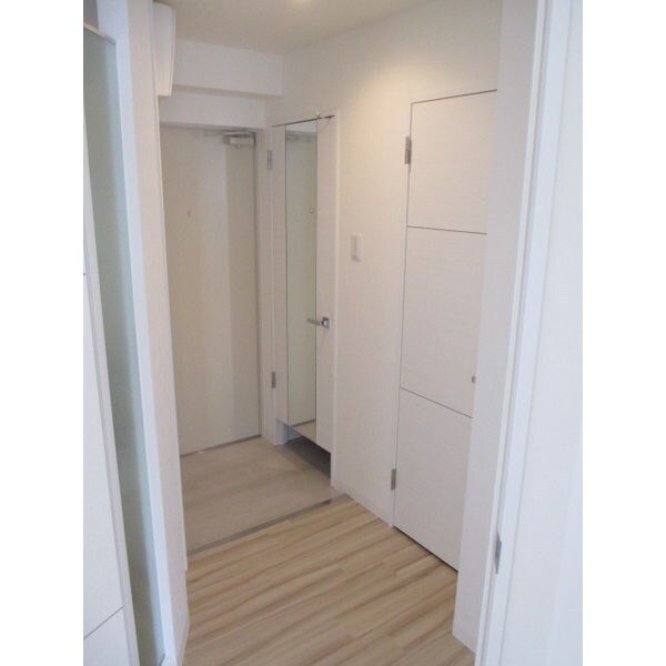 コローレ知事公館前の物件内観写真