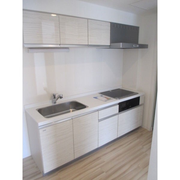 コローレ知事公館前の物件内観写真