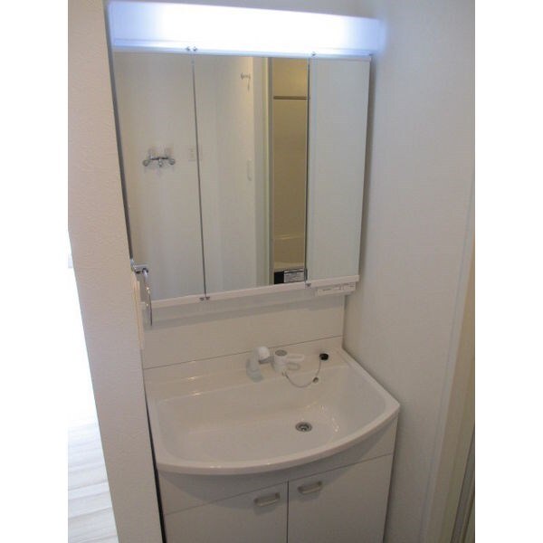 コローレ知事公館前の物件内観写真