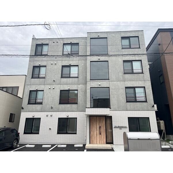 シティレジデンス福住の物件外観写真