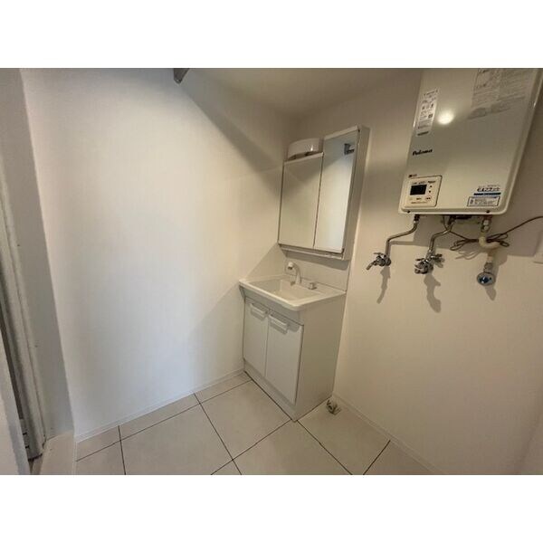 シティレジデンス福住の物件内観写真