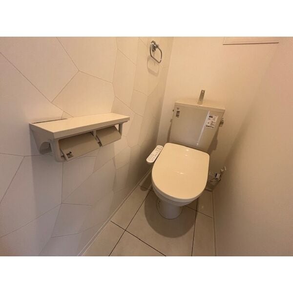 シティレジデンス福住の物件内観写真