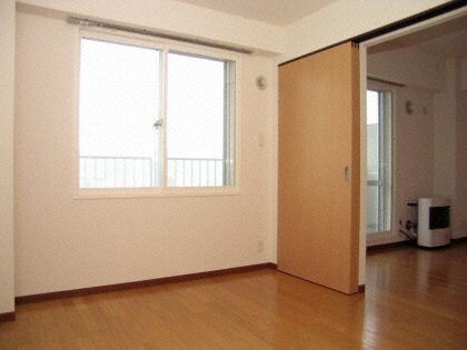 ティアラタワー中島倶楽部の物件内観写真