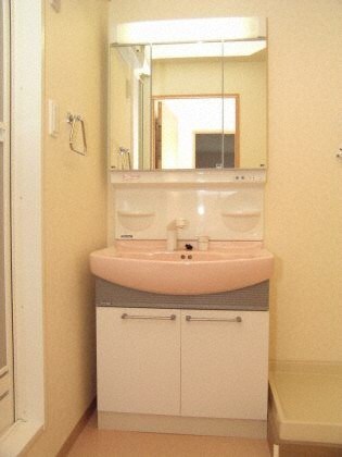 ティアラタワー中島倶楽部の物件内観写真