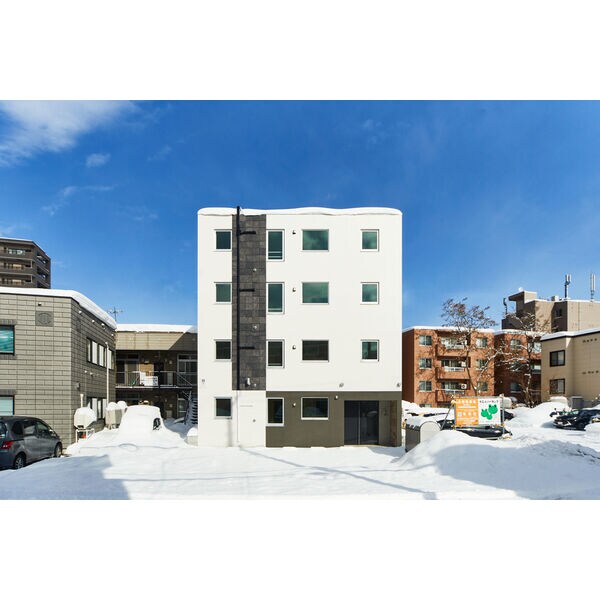 NOVA北円山（ノーヴァキタマルヤマ）の物件外観写真