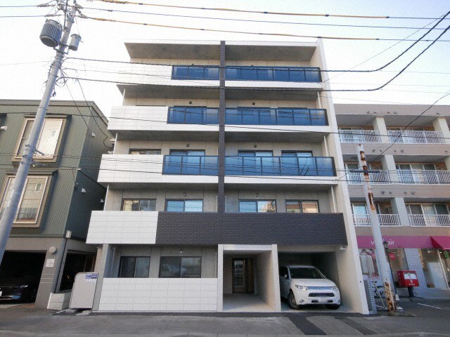 北海道札幌市中央区南九条西１３丁目の物件外観写真