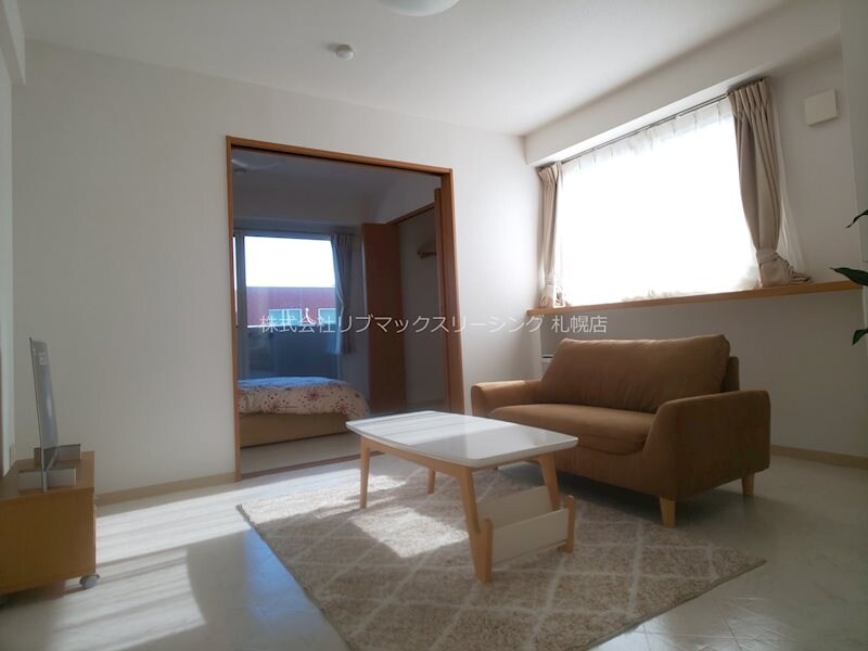 アリスマナーＢＬＤの物件内観写真