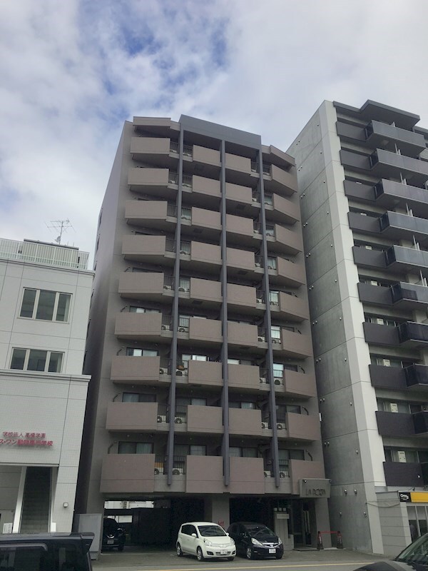 ラ・ポルタ北一条の物件外観写真