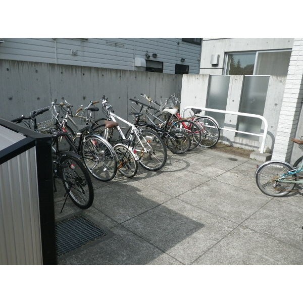 ゼスティ医大前の物件内観写真