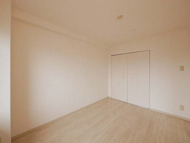 ティアラ資生館の物件内観写真