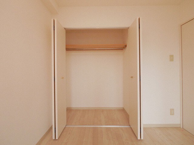 ティアラ資生館の物件内観写真