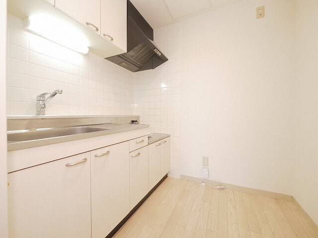 ティアラ資生館の物件内観写真