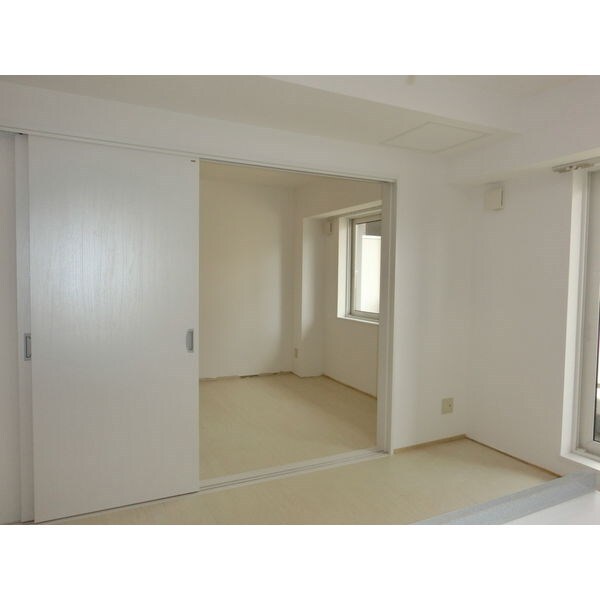 ロイスガーデン山鼻の物件内観写真