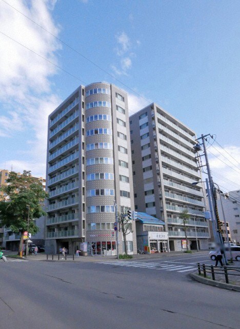 ビッグパレス南４条の物件外観写真