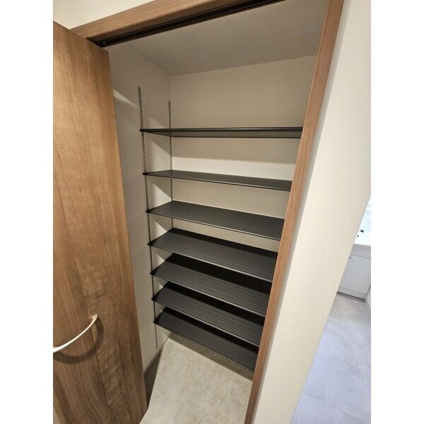 luce solare発寒(ルチェ・ソラーレハッサム)の物件内観写真