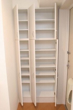 西１８丁目駅 徒歩3分 2階の物件内観写真