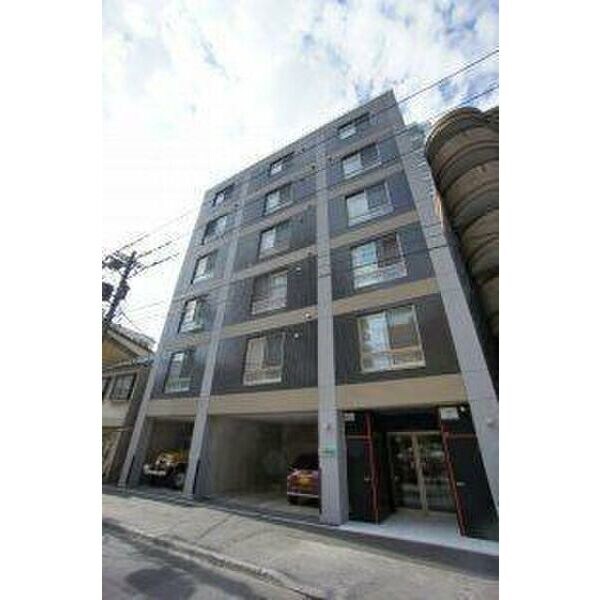 レコルト円山の物件外観写真