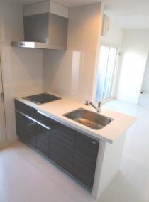 MODENA表参道の物件内観写真