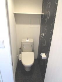 MODENA表参道の物件内観写真