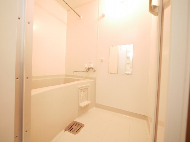 サンテラス宮の森の物件内観写真