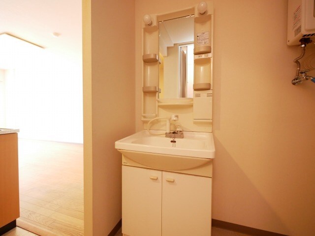 サンテラス宮の森の物件内観写真