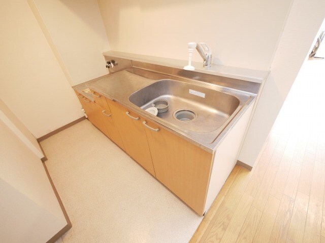 サンテラス宮の森の物件内観写真