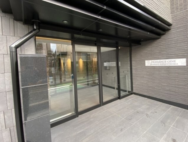 プレサンス　ジェネ　赤羽　真正寺坂の物件外観写真