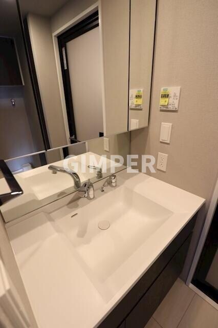 ジェノヴィア赤羽の物件内観写真