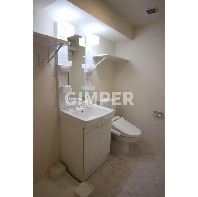 プレール・ドゥーク東新宿Ⅲの物件内観写真