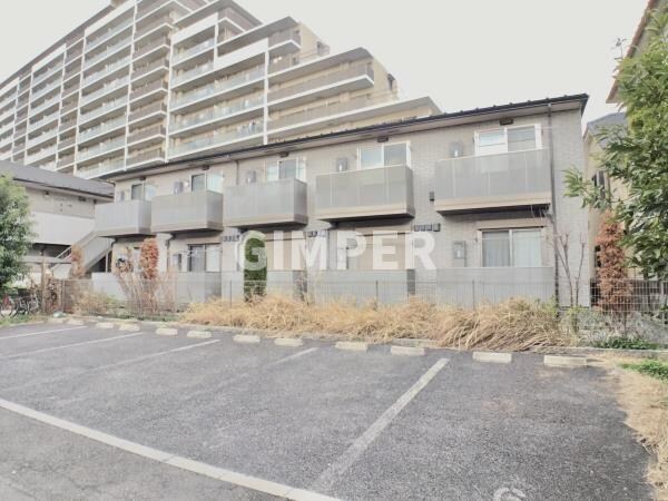 ロンサールＢ棟の物件外観写真