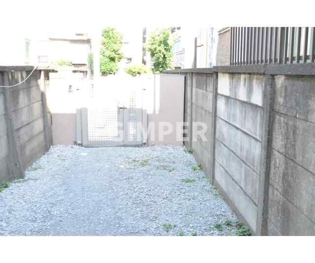 ラターシュ本郷の物件外観写真