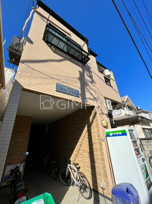 ベガ・コーポ上落合の物件外観写真