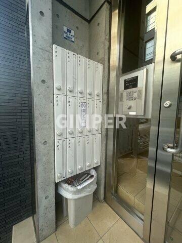 エクサム初台の物件外観写真