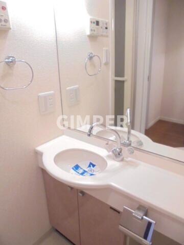 スカイコート新宿壱番館の物件内観写真