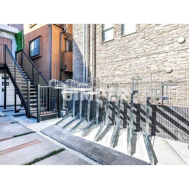 ウェルスクエアイズム四谷大京町の物件内観写真