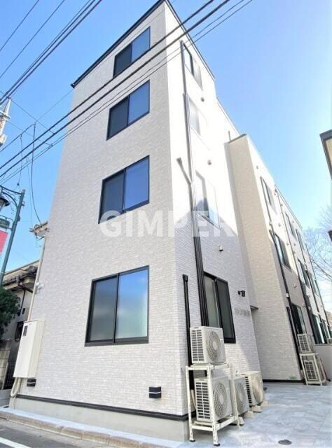 セレリア春日町の物件外観写真