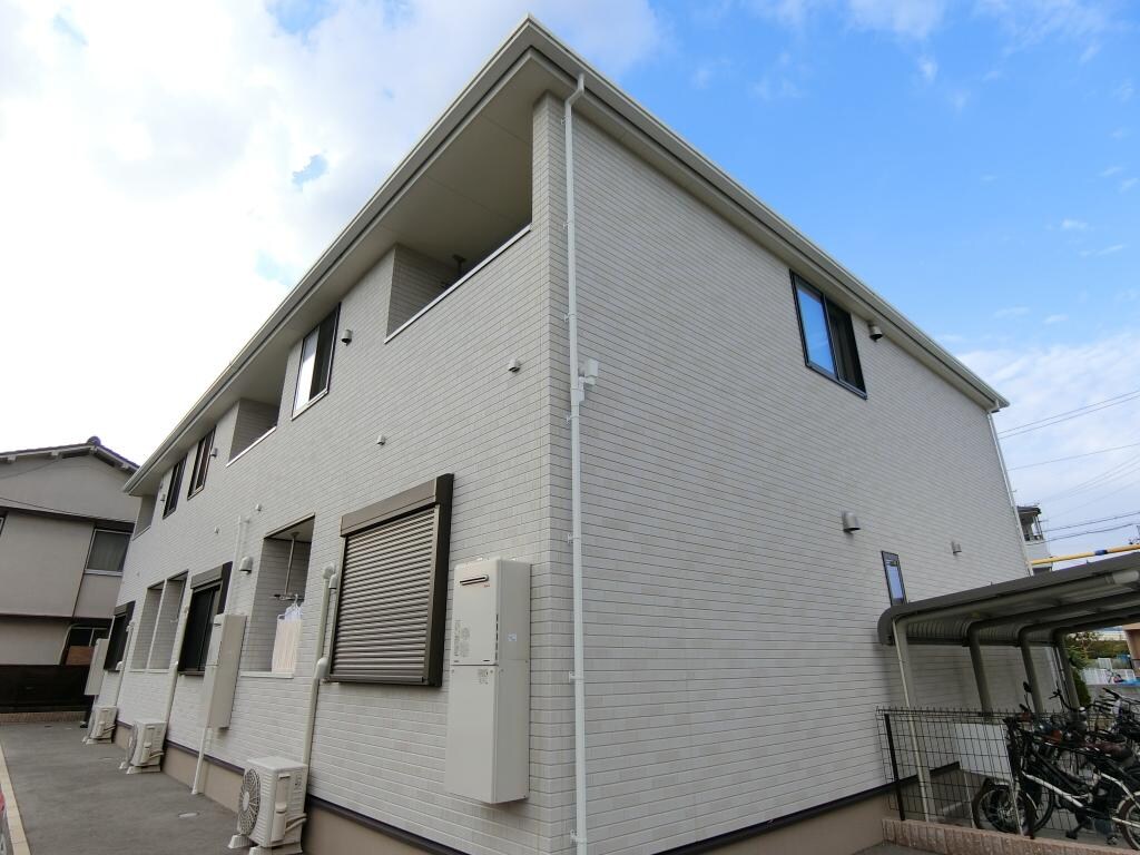 サンリットリヴァーの物件外観写真