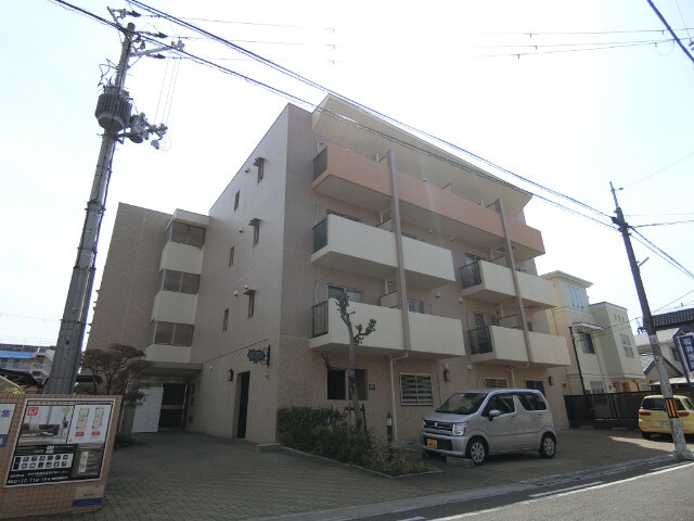 アンシャンテ総持寺の物件外観写真