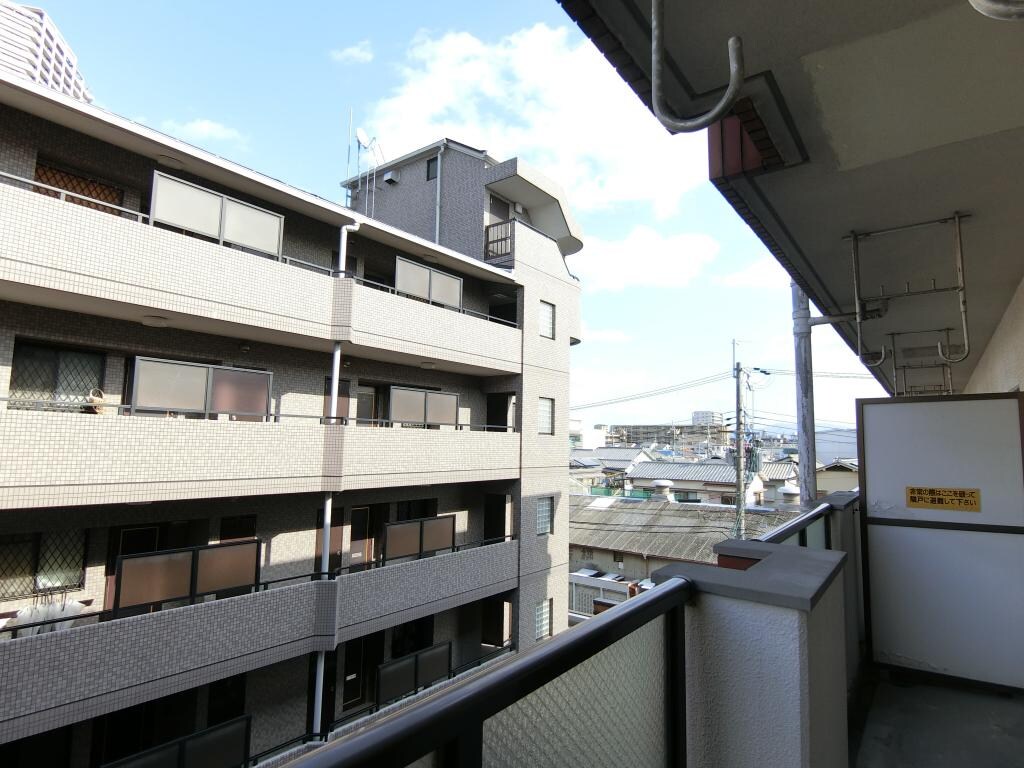 摂津市駅 徒歩4分 3階の物件内観写真