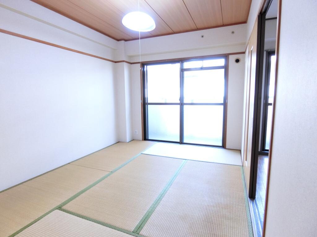 摂津市駅 徒歩4分 3階の物件内観写真