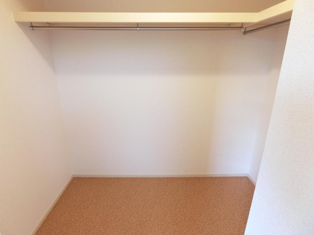 南摂津駅 バス8分  西鳥飼下車：停歩9分 4階の物件内観写真