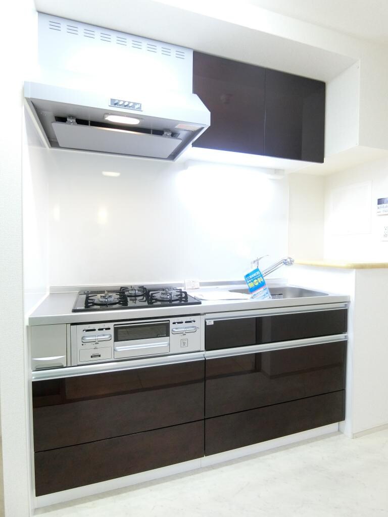 南摂津駅 バス8分  西鳥飼下車：停歩9分 4階の物件内観写真