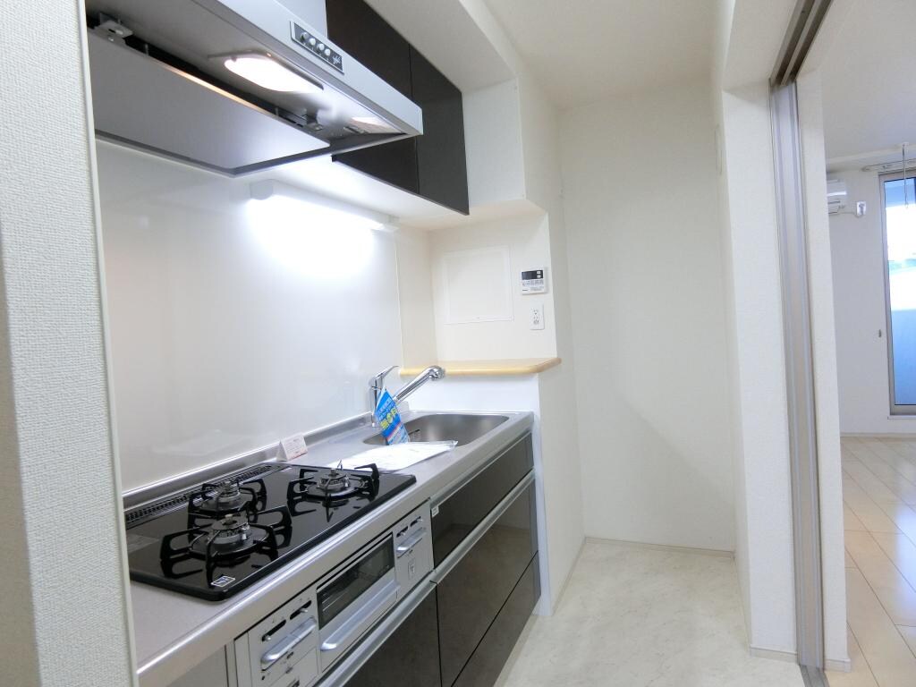 南摂津駅 バス8分  西鳥飼下車：停歩9分 4階の物件内観写真